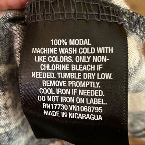 Mossimo Supply Co. Lightweight Tank Top w Abstract Print Womens Size Medium - Picture 5 of 5